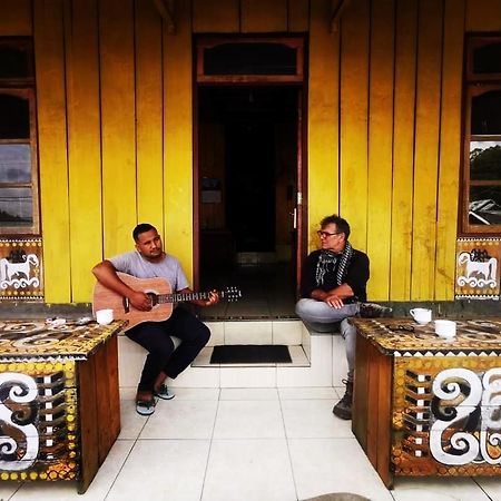 Lucas Authentic Lodge Bajawa ภายนอก รูปภาพ